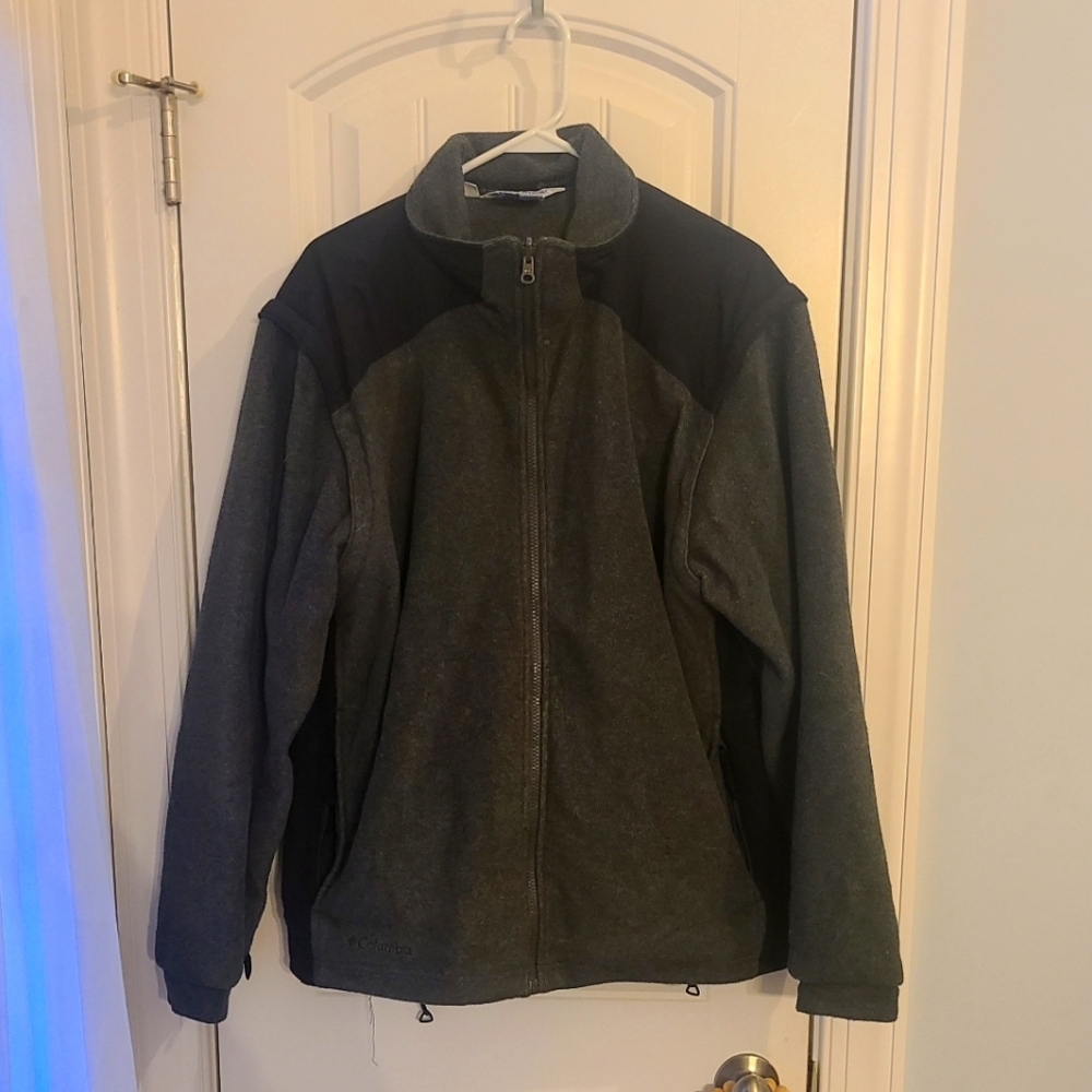 Men's Columbia Jacket with Removable Sleeves to Make it a Vest